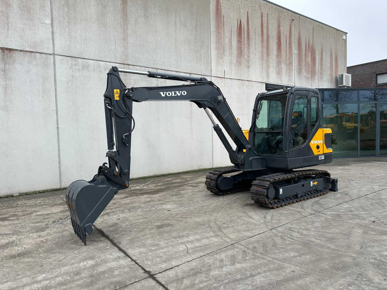 Volvo VOLVO - 2016 - EC55D - MIDI EXCAVATOR - Kāpurķēžu ekskavators: foto 1 Volvo VOLVO - 2016 - EC55D - MIDI EXCAVATOR - Kāpurķēžu ekskavators: foto 1