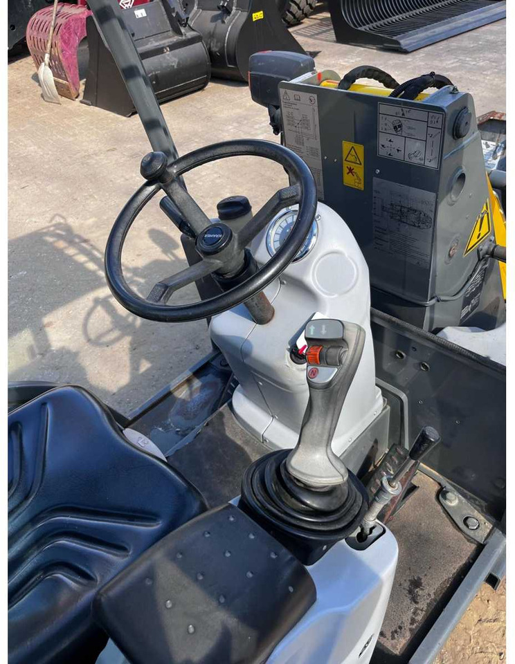 Kāpurķēžu ekskavators Wacker Neuson 5025: foto 9