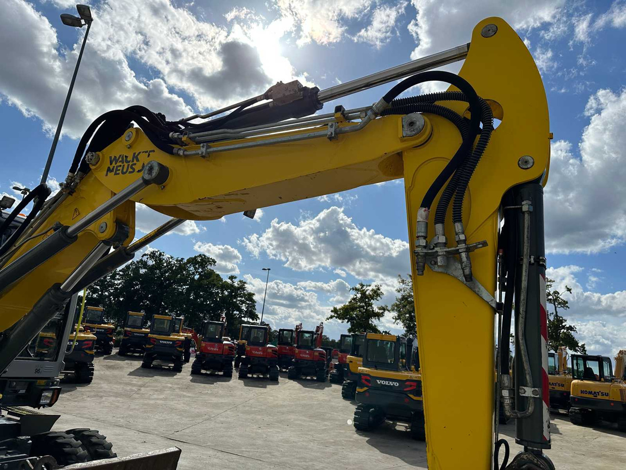 Riteņu ekskavators Wacker Neuson WACKER NEUSON - 2019 - EW100 - WHEELED EXCAVATOR: foto 12 Riteņu ekskavators Wacker Neuson WACKER NEUSON - 2019 - EW100 - WHEELED EXCAVATOR: foto 12