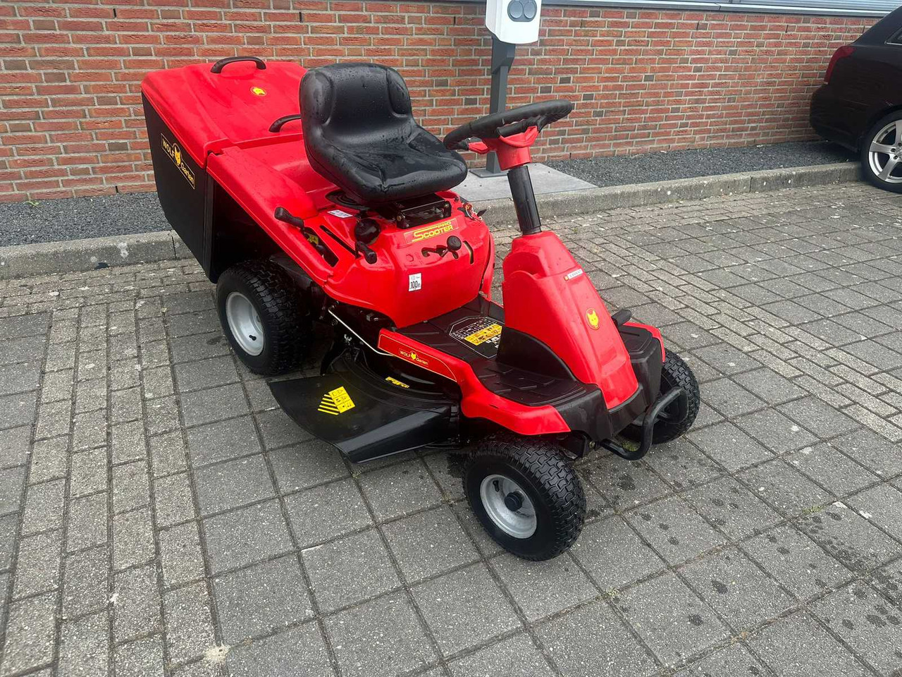 Wolf-Garten Pro scooter - Zāles pļāvējs: foto 2 Wolf-Garten Pro scooter - Zāles pļāvējs: foto 2