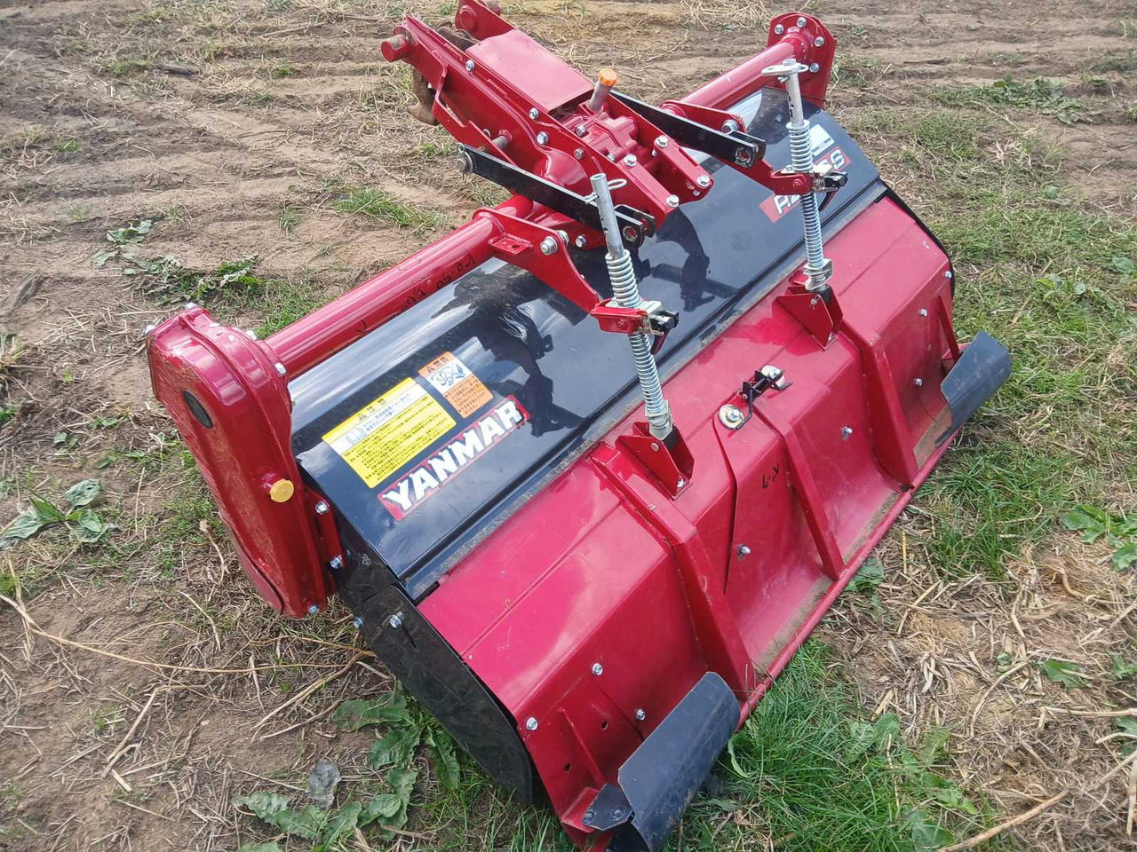 Yanmar RZ130S - Zemes frēze: foto 1 Yanmar RZ130S - Zemes frēze: foto 1