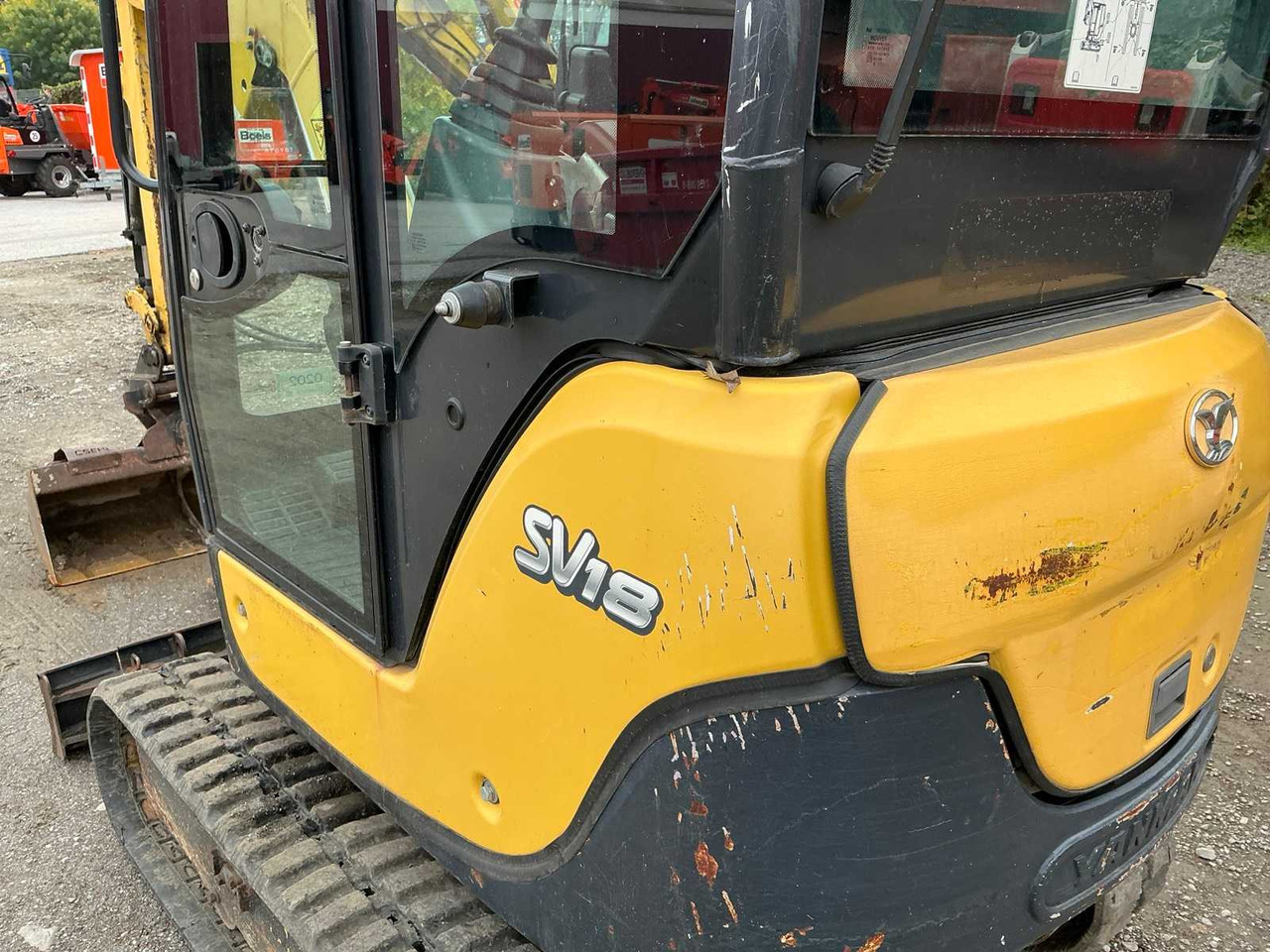 Kāpurķēžu ekskavators Yanmar SV18: foto 11