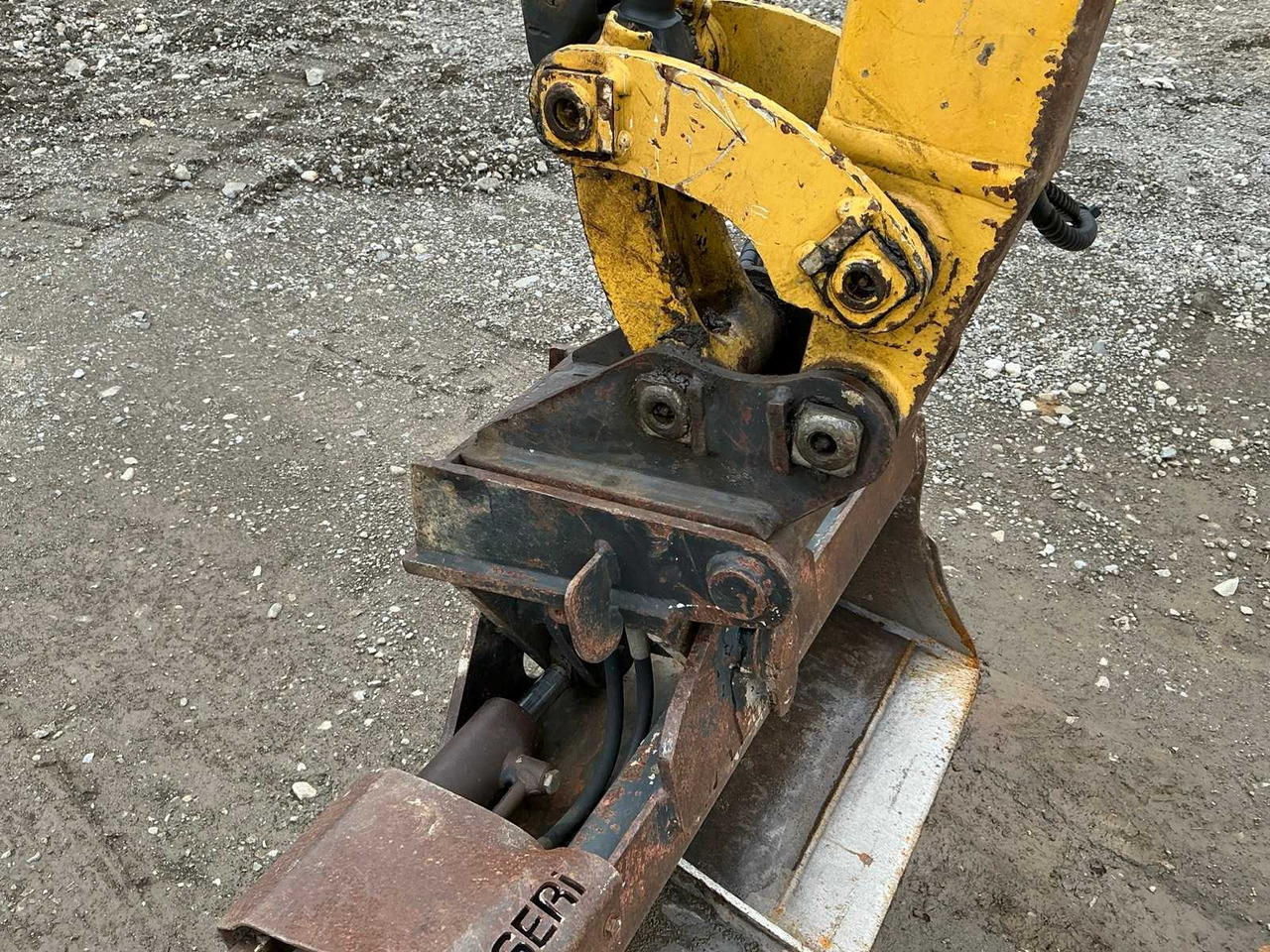 Kāpurķēžu ekskavators Yanmar SV18: foto 18