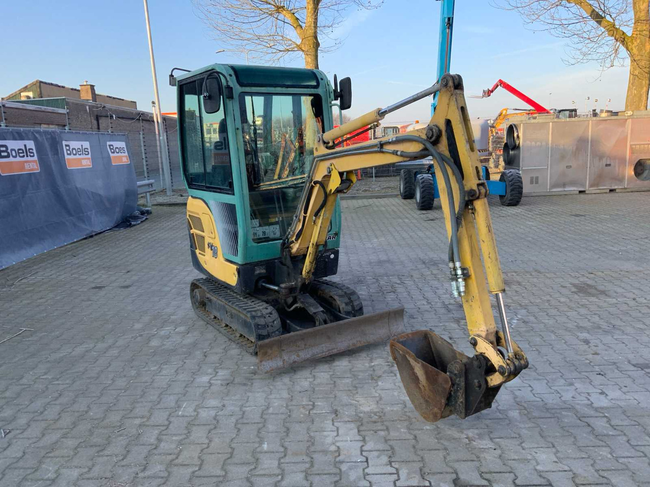 Yanmar SV18 CREX - Kāpurķēžu ekskavators: foto 2 Yanmar SV18 CREX - Kāpurķēžu ekskavators: foto 2