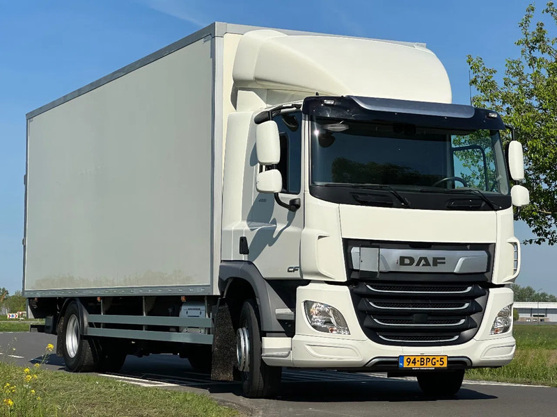 DAF CF 260 CF260.19 - Kravas automašīna ar slēgto virsbūvi: foto 2 DAF CF 260 CF260.19 - Kravas automašīna ar slēgto virsbūvi: foto 2