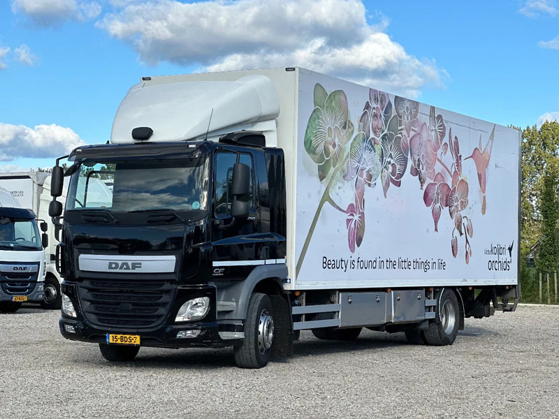 DAF CF 290 CF 290.18. EURO6. Geïsoleerde opbouw. - Kravas automašīna ar slēgto virsbūvi: foto 1 DAF CF 290 CF 290.18. EURO6. Geïsoleerde opbouw. - Kravas automašīna ar slēgto virsbūvi: foto 1