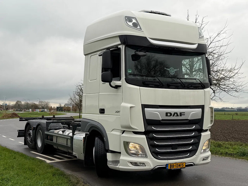 DAF XF 480 XF480. 10-2021 - Šasija kravas automašīna: foto 2 DAF XF 480 XF480. 10-2021 - Šasija kravas automašīna: foto 2