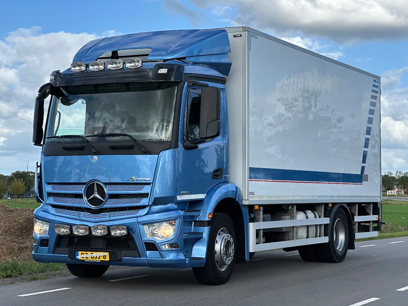 Mercedes-Benz Antos ANTOS 1924L EURO6. 2017. Geisoleerde opbouw 610x244x238 - Kravas automašīna refrižerators: foto 1 Mercedes-Benz Antos ANTOS 1924L EURO6. 2017. Geisoleerde opbouw 610x244x238 - Kravas automašīna refrižerators: foto 1
