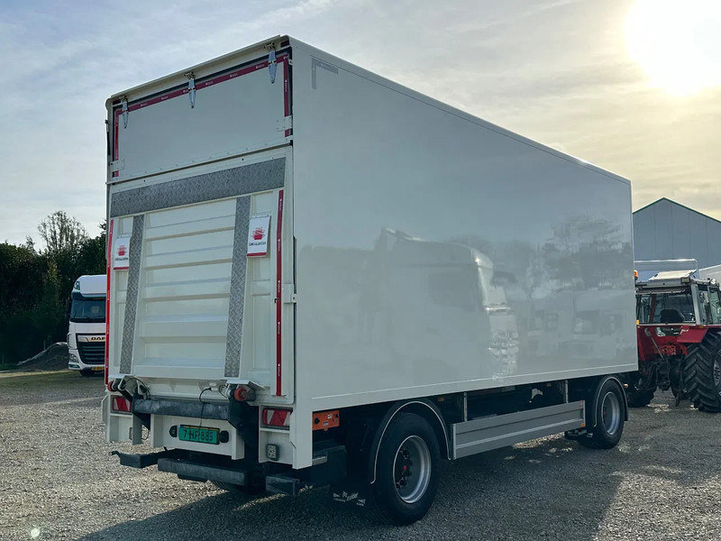 Pacton PACTON GESLOTEN AANHANGER MET LAADKLEP - Piekabe slēgtā virsbūve: foto 3 Pacton PACTON GESLOTEN AANHANGER MET LAADKLEP - Piekabe slēgtā virsbūve: foto 3