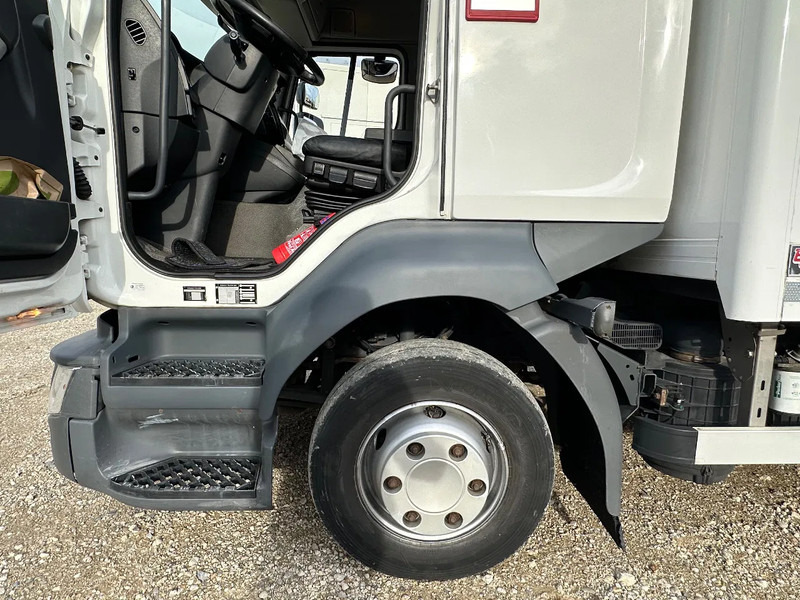 Renault D - Kravas automašīna ar slēgto virsbūvi: foto 5 Renault D - Kravas automašīna ar slēgto virsbūvi: foto 5