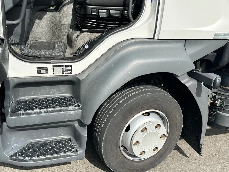 Renault D240.12. EURO6. 11-2021. - Kravas automašīna ar tentu: foto 5 Renault D240.12. EURO6. 11-2021. - Kravas automašīna ar tentu: foto 5