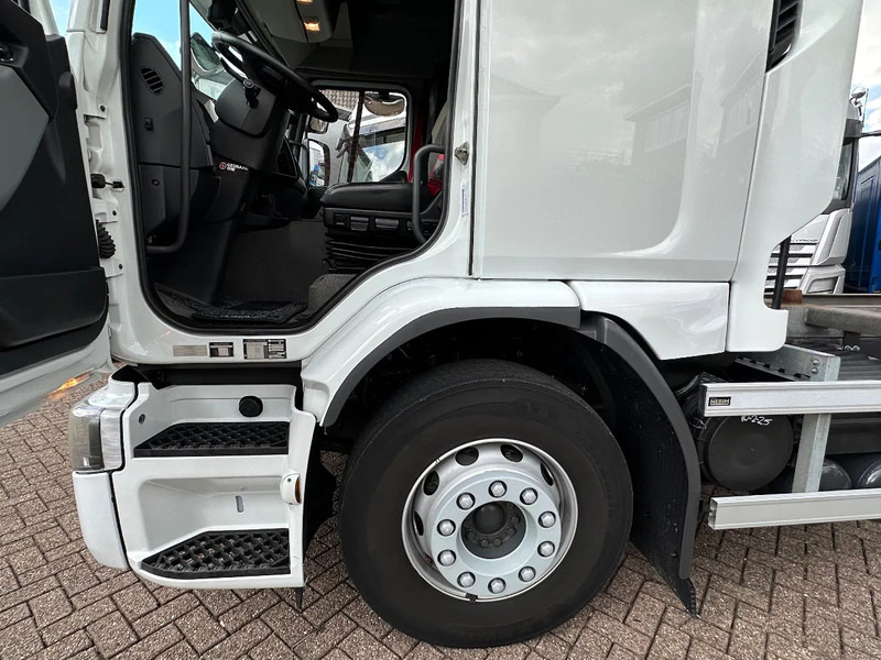 Renault D280.18 EURO6. 2021. BDF SYSTEEM - Konteineru vedējs/ Kravas automašīna ar noņemamā virsbūve: foto 4 Renault D280.18 EURO6. 2021. BDF SYSTEEM - Konteineru vedējs/ Kravas automašīna ar noņemamā virsbūve: foto 4