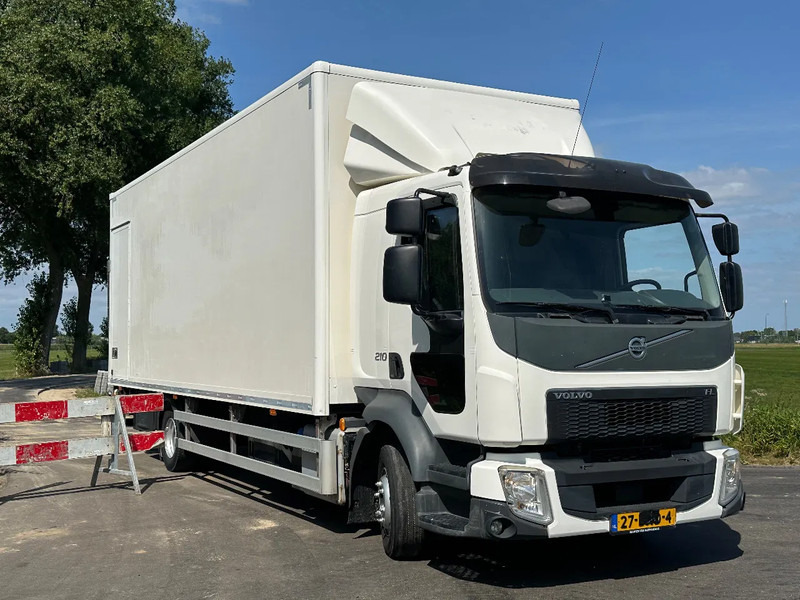 Volvo FL 210.12 EURO6 - Kravas automašīna ar slēgto virsbūvi: foto 2 Volvo FL 210.12 EURO6 - Kravas automašīna ar slēgto virsbūvi: foto 2