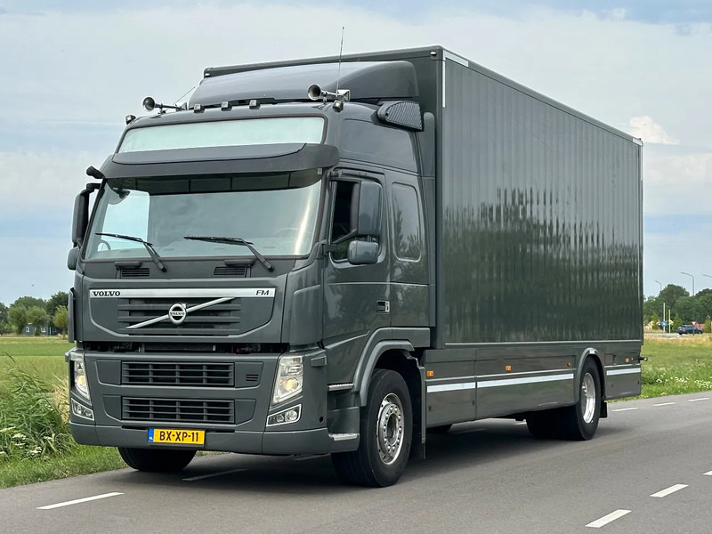 Volvo FM 330 VOLVO FM 330 EEV - Kravas automašīna ar slēgto virsbūvi: foto 1 Volvo FM 330 VOLVO FM 330 EEV - Kravas automašīna ar slēgto virsbūvi: foto 1