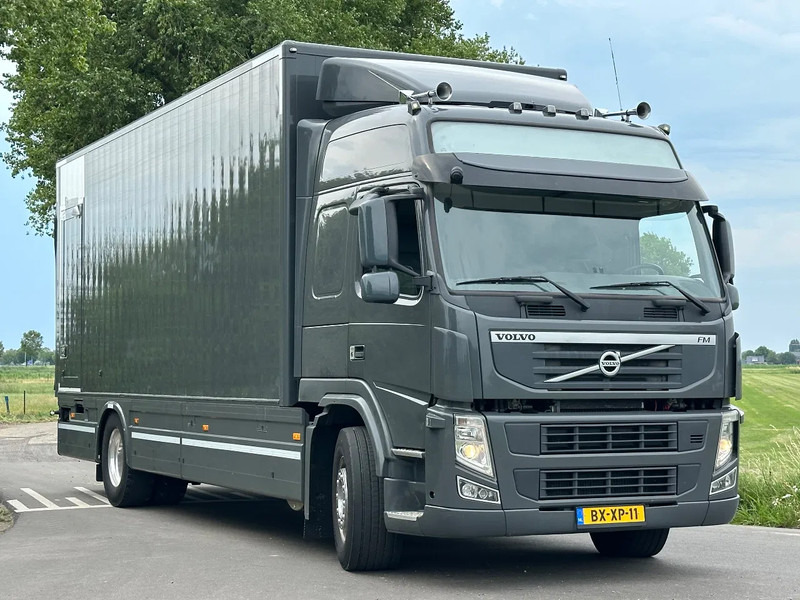 Volvo FM 330 VOLVO FM 330 EEV - Kravas automašīna ar slēgto virsbūvi: foto 2 Volvo FM 330 VOLVO FM 330 EEV - Kravas automašīna ar slēgto virsbūvi: foto 2