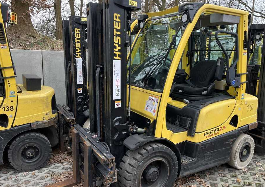Hyster H2.5FT - Dīzeļiekrāvējs: foto 3 Hyster H2.5FT - Dīzeļiekrāvējs: foto 3