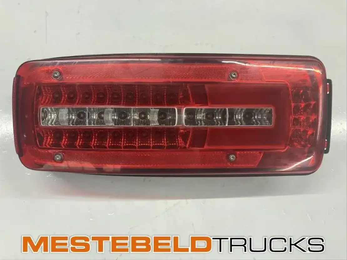 DAF Achterlicht LED CF-XF105 rechts - Elektrosistēma - Kravas automašīna: foto 2 DAF Achterlicht LED CF-XF105 rechts - Elektrosistēma - Kravas automašīna: foto 2