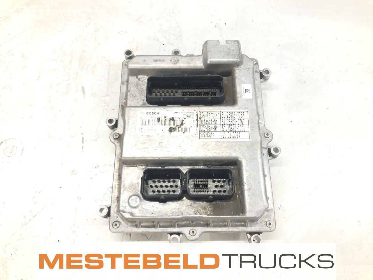 MAN ECU motor D2868 LF06 - Elektrosistēma - Kravas automašīna: foto 1 MAN ECU motor D2868 LF06 - Elektrosistēma - Kravas automašīna: foto 1
