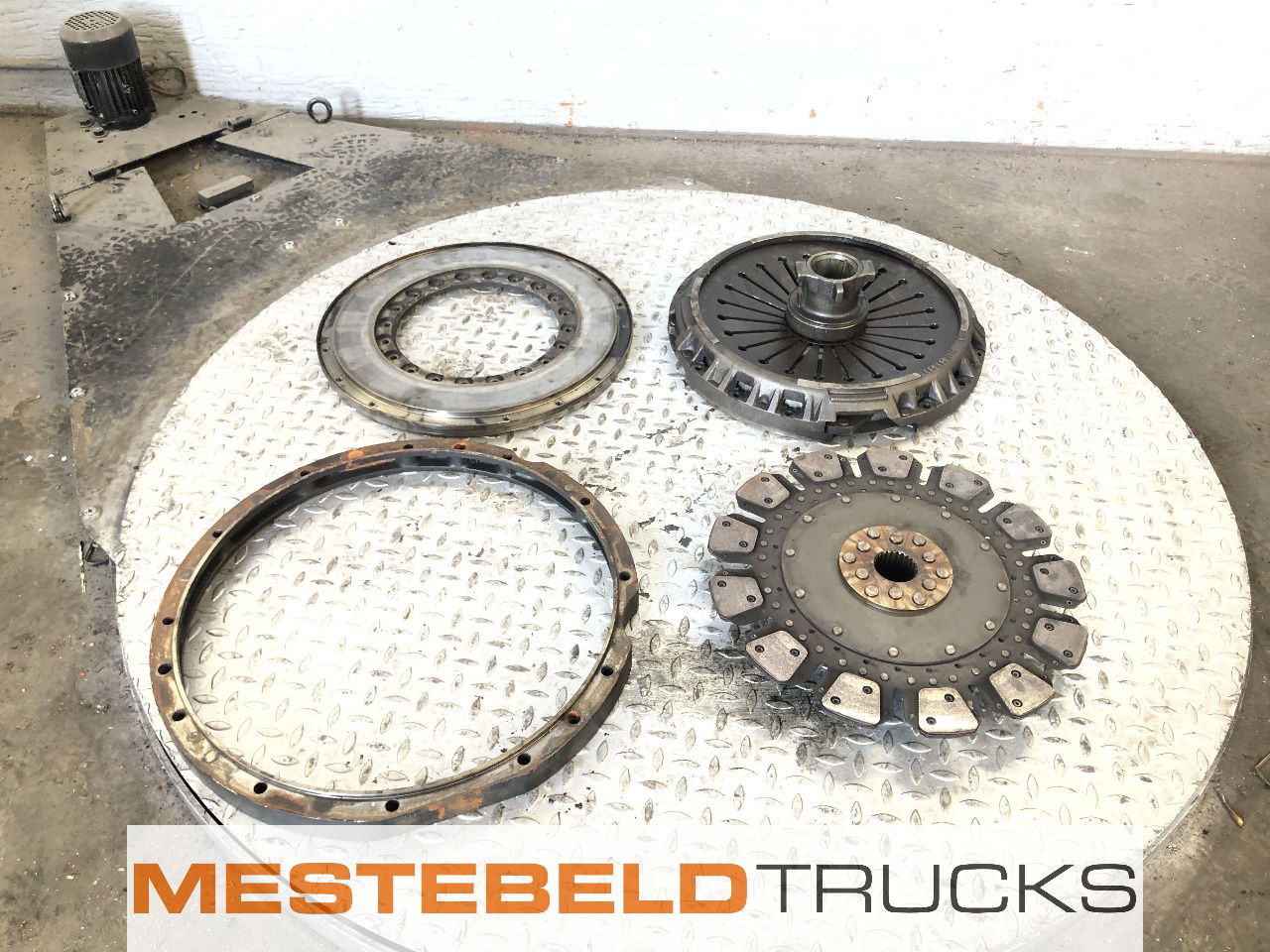 MAN Koppelingsset WSK 440 - Sajūgs un rezerves daļas - Kravas automašīna: foto 1 MAN Koppelingsset WSK 440 - Sajūgs un rezerves daļas - Kravas automašīna: foto 1