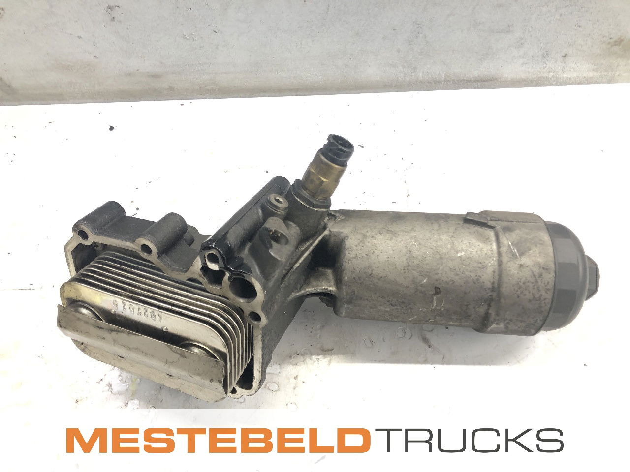 MAN Oliekoelermoduul D0834 TGL - Dzinējs - Kravas automašīna: foto 1 MAN Oliekoelermoduul D0834 TGL - Dzinējs - Kravas automašīna: foto 1