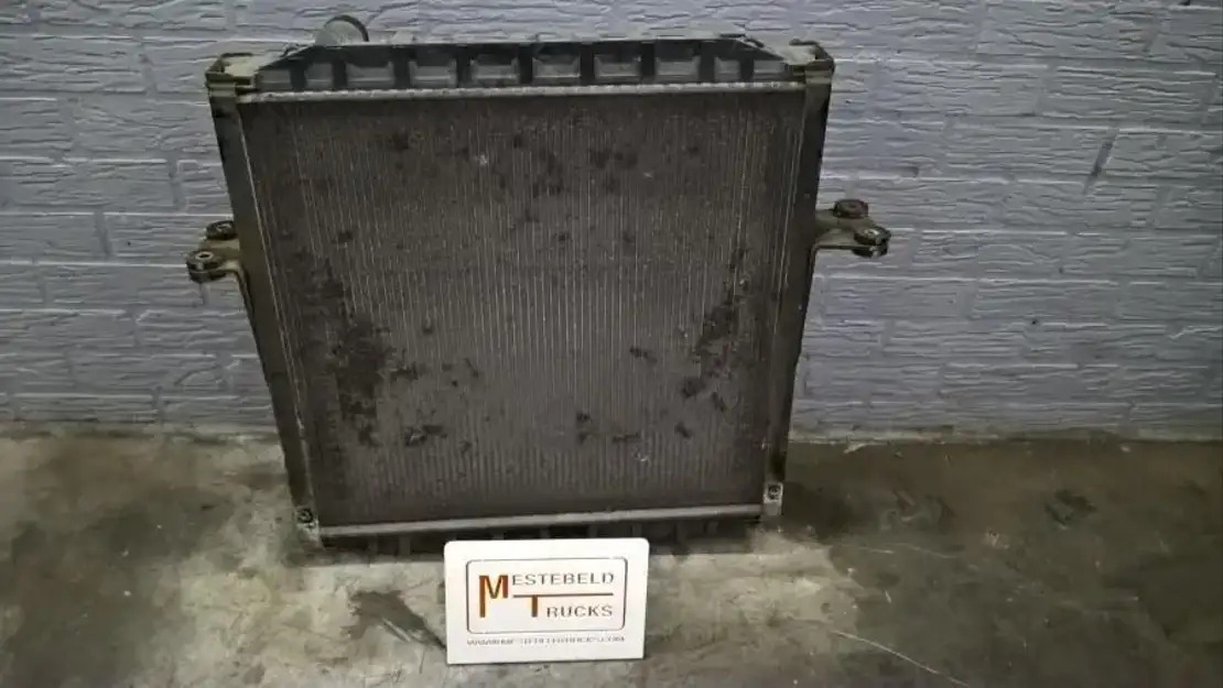 MAN Radiateur - Radiators - Kravas automašīna: foto 2 MAN Radiateur - Radiators - Kravas automašīna: foto 2