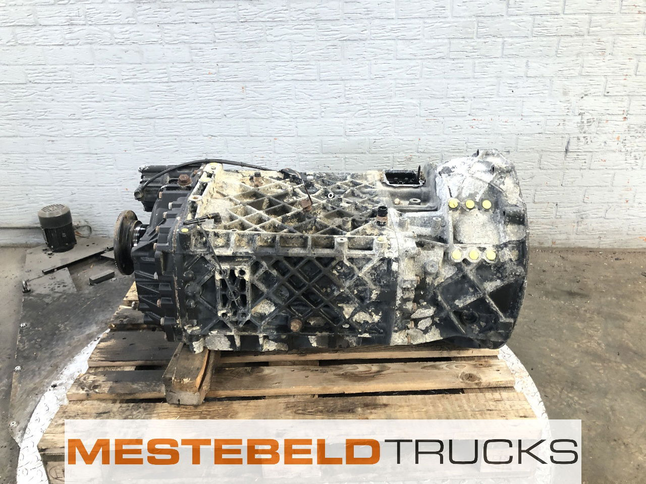 MAN Versnellingsbak 16 S 2221 TO HVA+ NA - Pārnesumkārba un rezerves daļas - Kravas automašīna: foto 1 MAN Versnellingsbak 16 S 2221 TO HVA+ NA - Pārnesumkārba un rezerves daļas - Kravas automašīna: foto 1