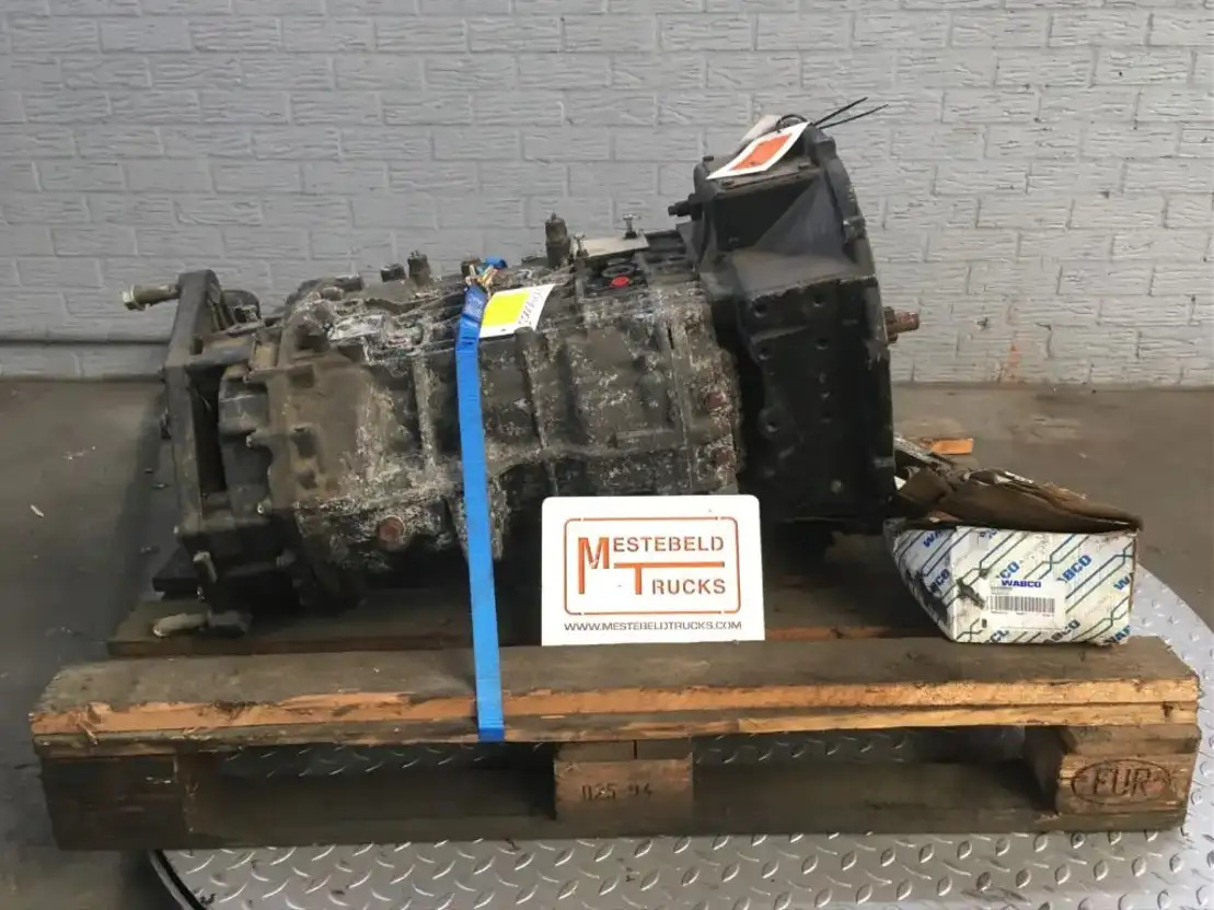 MAN Versnellingsbak 8S180 IT - Pārnesumkārba un rezerves daļas - Kravas automašīna: foto 1 MAN Versnellingsbak 8S180 IT - Pārnesumkārba un rezerves daļas - Kravas automašīna: foto 1