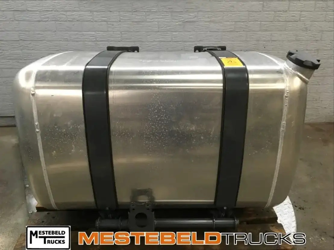 Mercedes-Benz Brandstoftank MP4 450 liter - Degvielas tvertne - Kravas automašīna: foto 1 Mercedes-Benz Brandstoftank MP4 450 liter - Degvielas tvertne - Kravas automašīna: foto 1