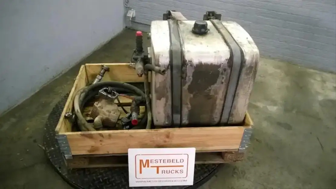 Mercedes-Benz Hydrauliek set met tandwielpomp - Hidraulika - Kravas automašīna: foto 1 Mercedes-Benz Hydrauliek set met tandwielpomp - Hidraulika - Kravas automašīna: foto 1