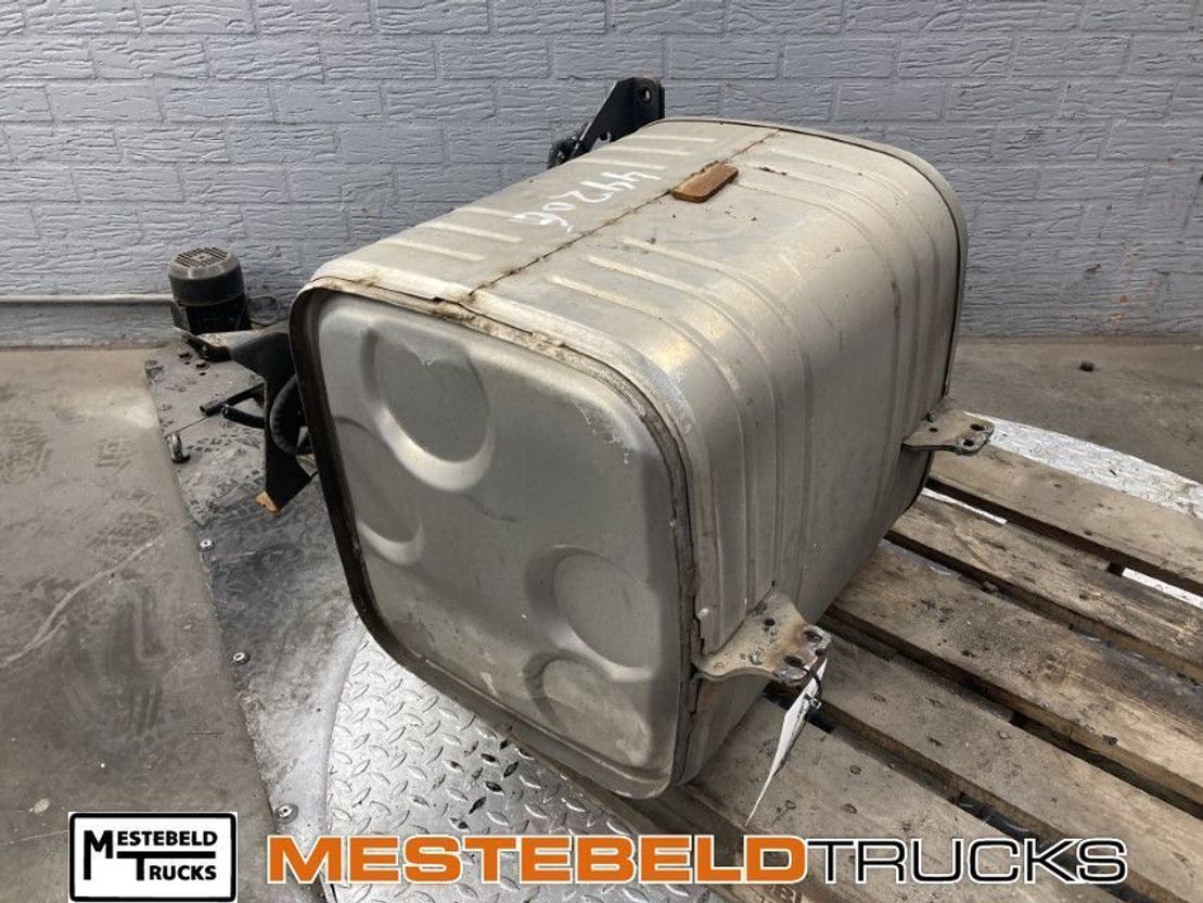 Mercedes-Benz Katalysator Atego 1824 euro 5 - Izplūdes sistēma - Kravas automašīna: foto 2 Mercedes-Benz Katalysator Atego 1824 euro 5 - Izplūdes sistēma - Kravas automašīna: foto 2