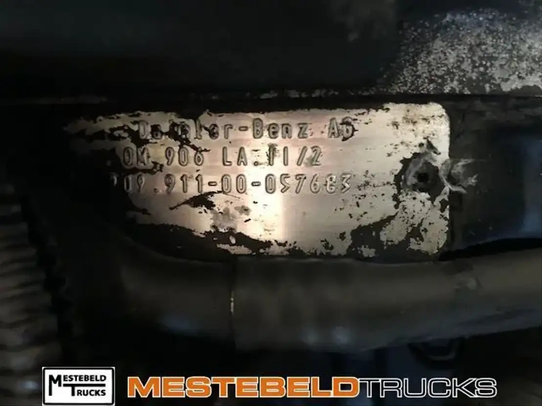Mercedes-Benz Motor OM 906 LA II/2 - Dzinējs - Kravas automašīna: foto 4 Mercedes-Benz Motor OM 906 LA II/2 - Dzinējs - Kravas automašīna: foto 4