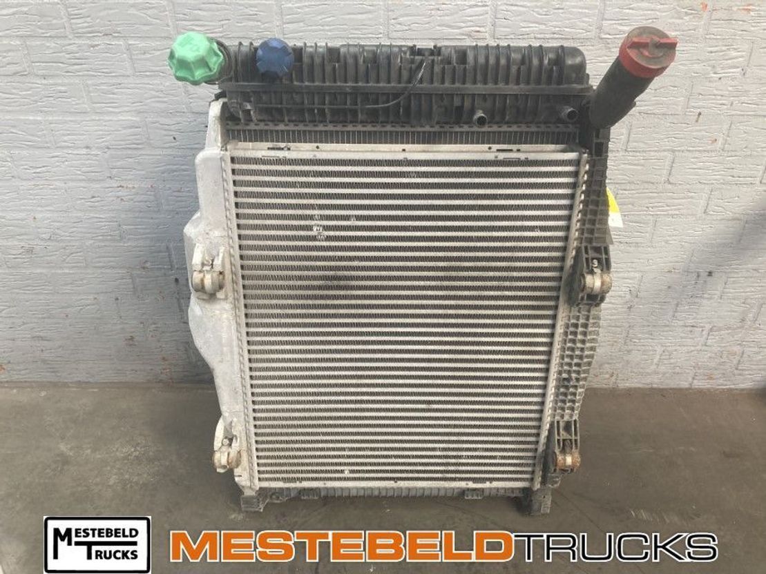 Mercedes-Benz Radiateur met intercooler - Radiators - Kravas automašīna: foto 2 Mercedes-Benz Radiateur met intercooler - Radiators - Kravas automašīna: foto 2