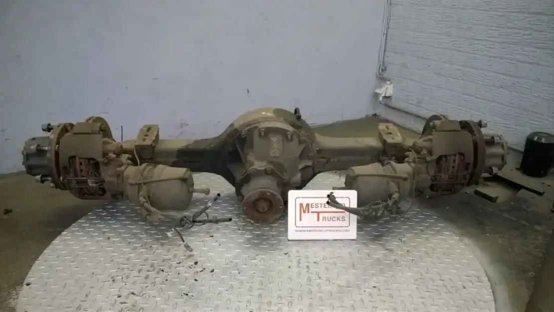 Renault Achteras - Aizmugurējā ass - Kravas automašīna: foto 1 Renault Achteras - Aizmugurējā ass - Kravas automašīna: foto 1