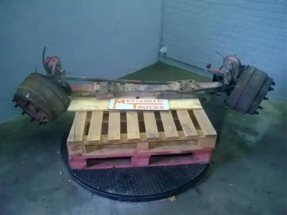 Scania Vooras 3 serie 8x4 - Priekšējā ass - Kravas automašīna: foto 1 Scania Vooras 3 serie 8x4 - Priekšējā ass - Kravas automašīna: foto 1