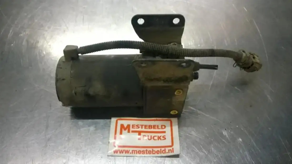 Volvo Elektrische cabinepomp - Kabīne un interjers - Kravas automašīna: foto 1 Volvo Elektrische cabinepomp - Kabīne un interjers - Kravas automašīna: foto 1