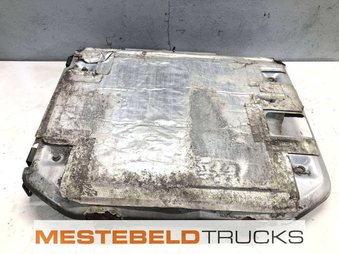 Volvo Hitteschild uitlaat - Izplūdes sistēma - Kravas automašīna: foto 1 Volvo Hitteschild uitlaat - Izplūdes sistēma - Kravas automašīna: foto 1