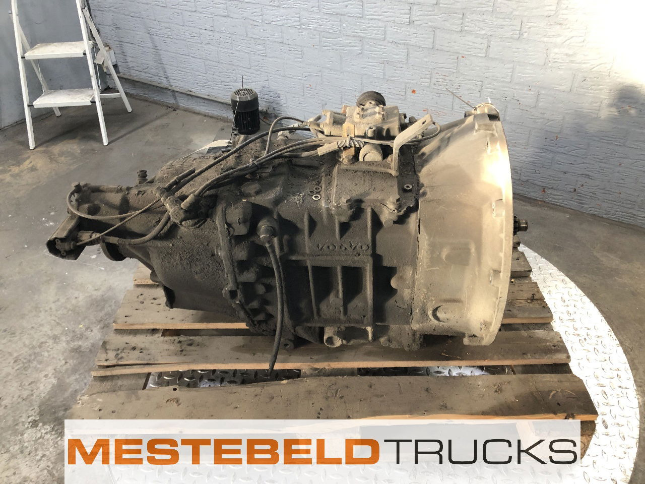 Volvo Versnellingsbak R 1000 - Pārnesumkārba un rezerves daļas - Kravas automašīna: foto 1 Volvo Versnellingsbak R 1000 - Pārnesumkārba un rezerves daļas - Kravas automašīna: foto 1