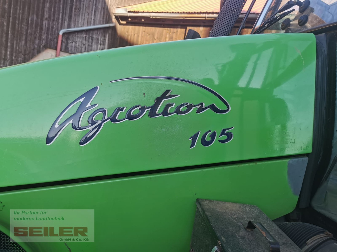 Deutz-Fahr Agrotron 105 MK 2 - Traktors: foto 4 Deutz-Fahr Agrotron 105 MK 2 - Traktors: foto 4
