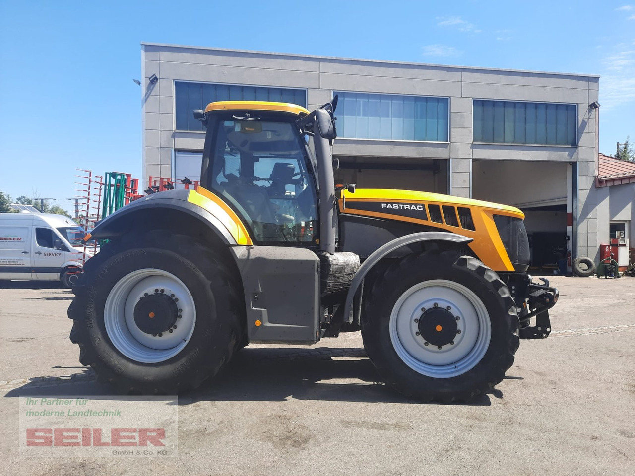 JCB Fastrac 8310 - Traktors: foto 3 JCB Fastrac 8310 - Traktors: foto 3