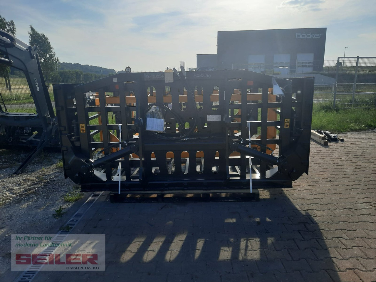 JCB Grasgabel 16ft 5m VOLVO LARGE - Dakšas - Lauksaimniecības tehnika: foto 5 JCB Grasgabel 16ft 5m VOLVO LARGE - Dakšas - Lauksaimniecības tehnika: foto 5