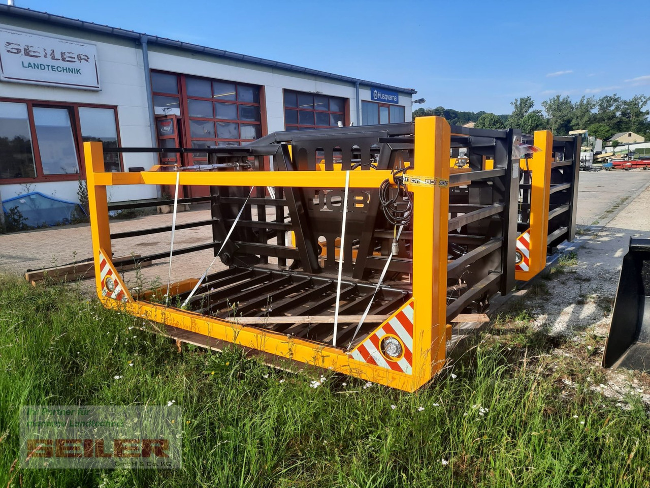 JCB Grasgabel 16ft 5m VOLVO LARGE - Dakšas - Lauksaimniecības tehnika: foto 1 JCB Grasgabel 16ft 5m VOLVO LARGE - Dakšas - Lauksaimniecības tehnika: foto 1
