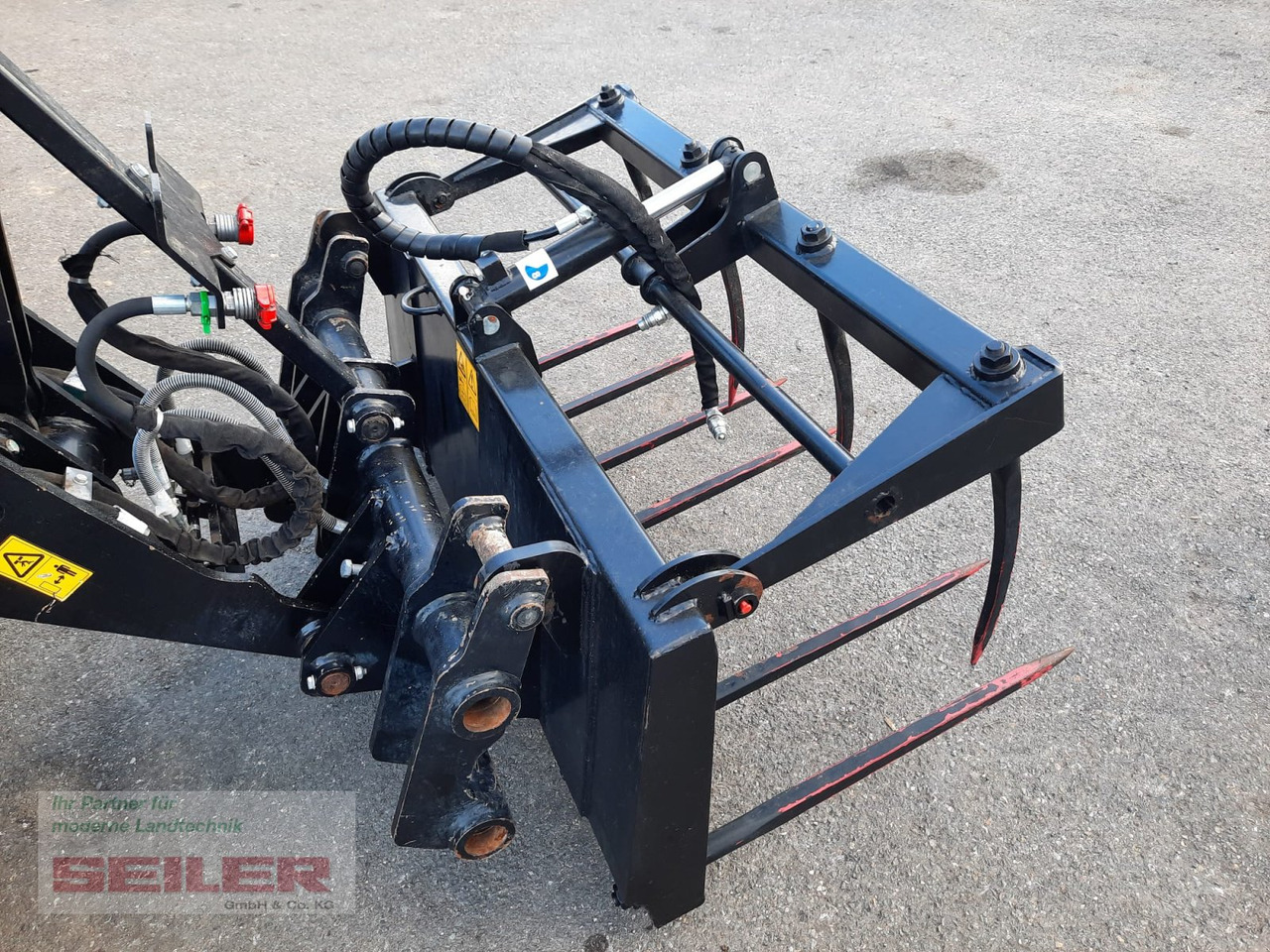 JCB Krokodilgebiss 1400 mm - Lopbarības sagatavošanas tehnika: foto 3 JCB Krokodilgebiss 1400 mm - Lopbarības sagatavošanas tehnika: foto 3