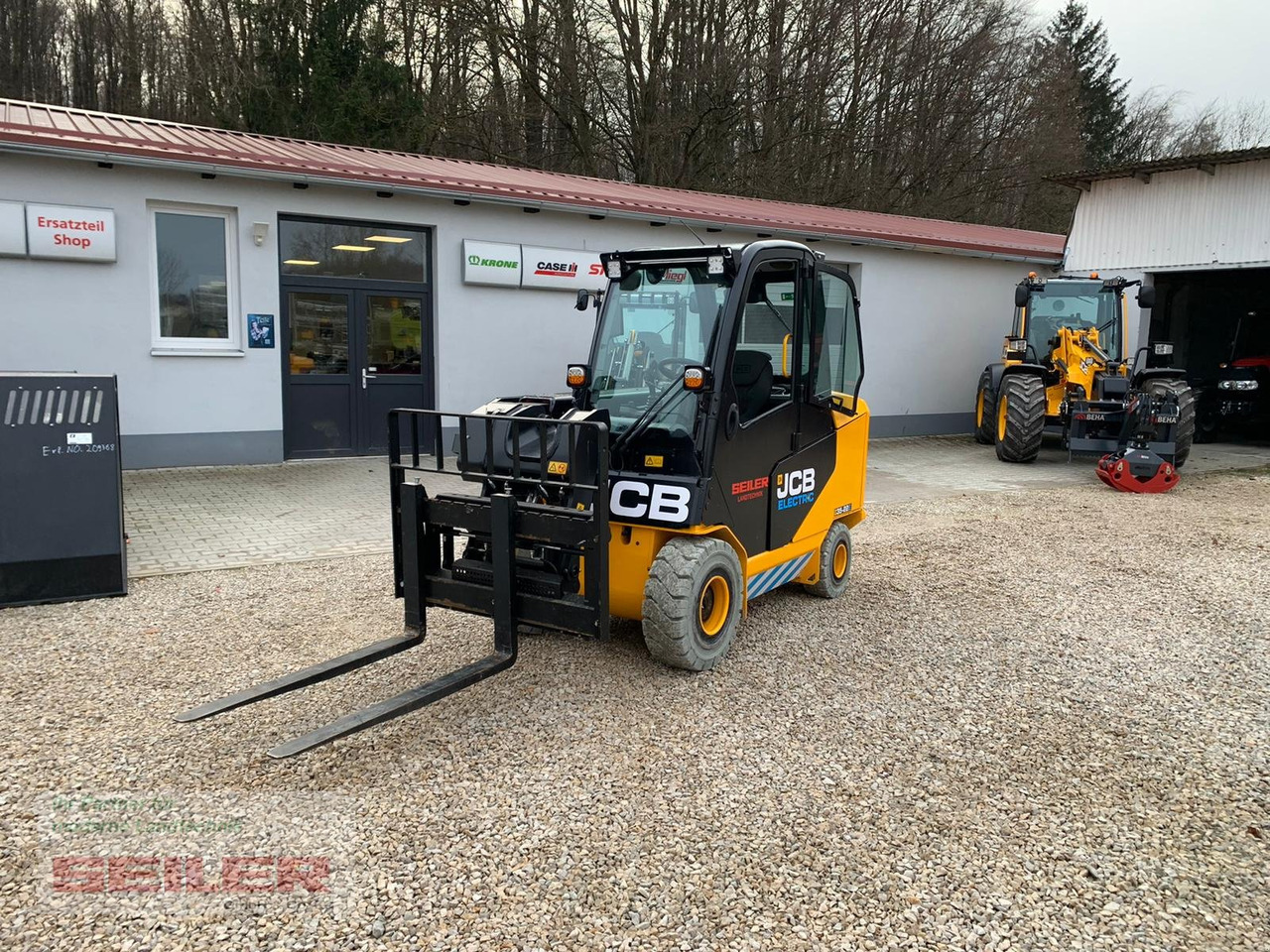 JCB TLT 35-22E Teletruk - Teleskopiskais iekrāvējs: foto 2 JCB TLT 35-22E Teletruk - Teleskopiskais iekrāvējs: foto 2