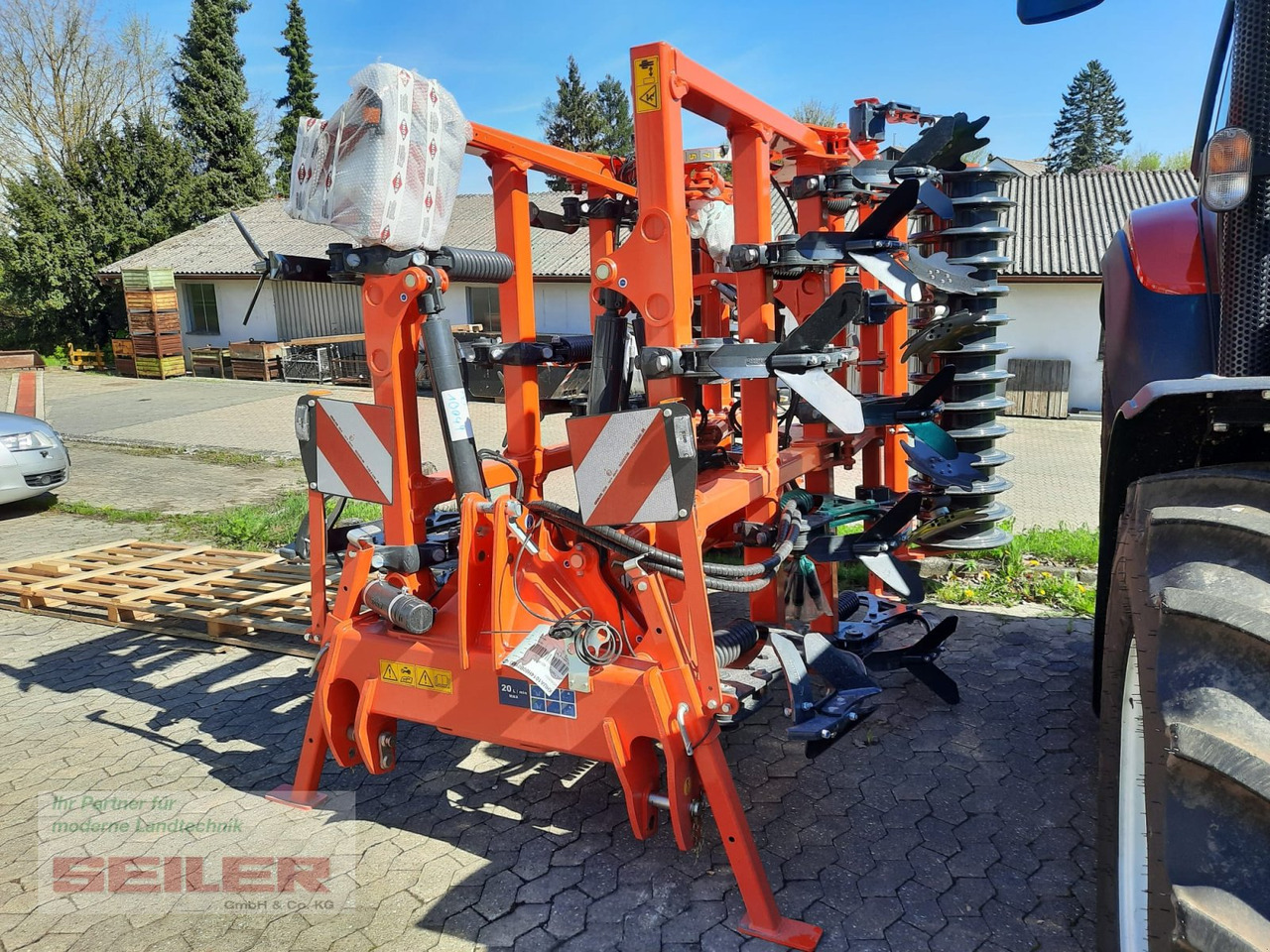 Kuhn Cultimer L 400 R NSM + T-Liner-Walze - Kultivators: foto 3 Kuhn Cultimer L 400 R NSM + T-Liner-Walze - Kultivators: foto 3