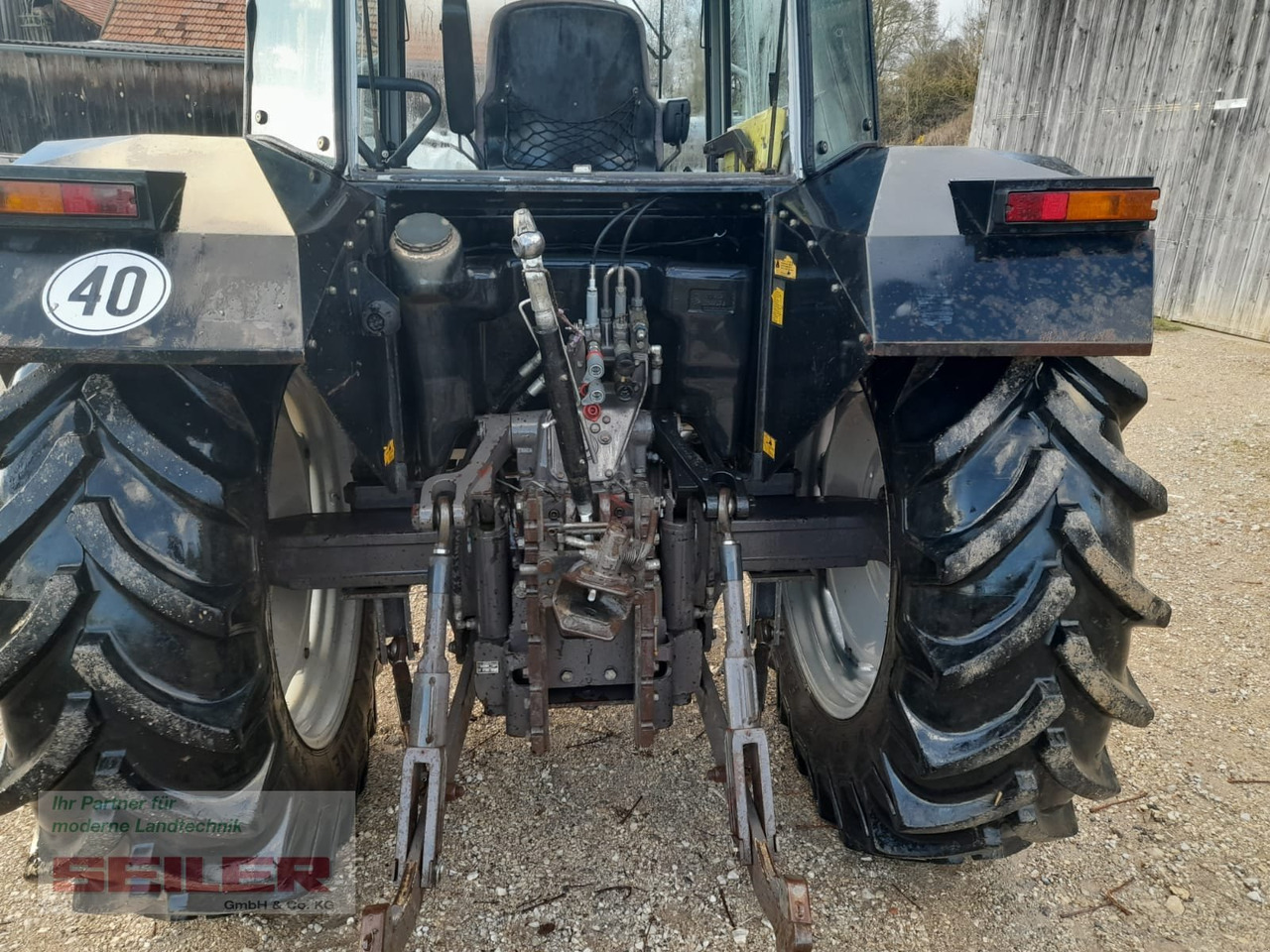 Massey Ferguson 3085 Euro-Line - Traktors: foto 4 Massey Ferguson 3085 Euro-Line - Traktors: foto 4