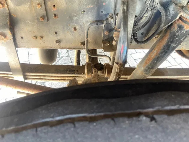 Bortu kravas automašīna/ Platforma DAF XF 95 8 Tires (6x2) euro 2: foto 18