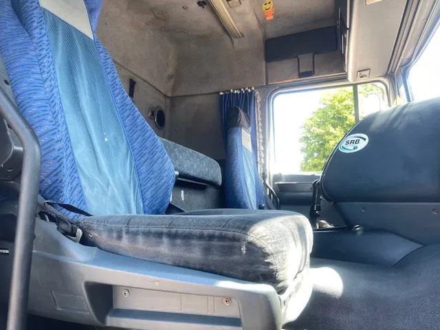 Bortu kravas automašīna/ Platforma DAF XF 95 8 Tires (6x2) euro 2: foto 16