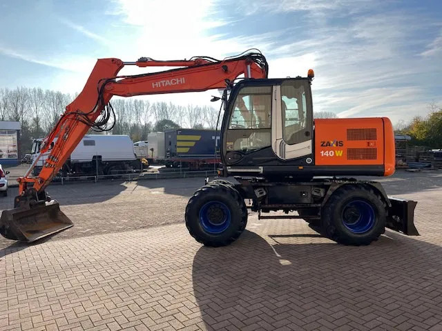 Hitachi ZX 140W-3 - Riteņu ekskavators: foto 5 Hitachi ZX 140W-3 - Riteņu ekskavators: foto 5
