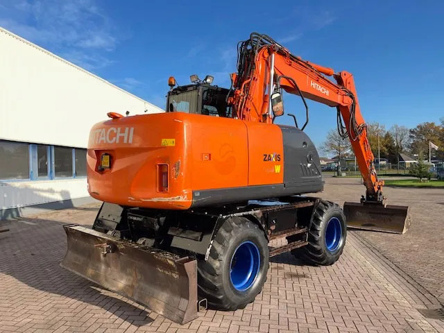 Hitachi ZX 140W-3 - Riteņu ekskavators: foto 4 Hitachi ZX 140W-3 - Riteņu ekskavators: foto 4