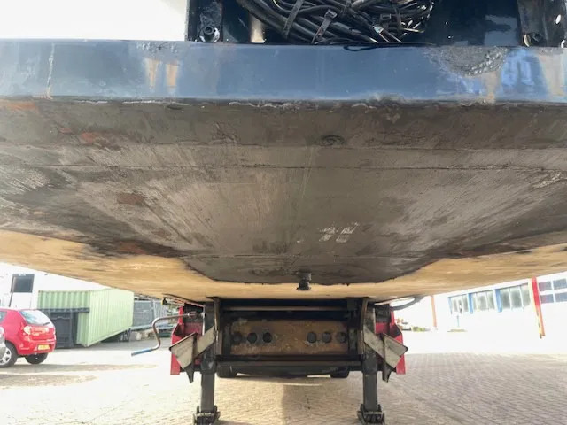 Kögel DISK BRAKE 7CM FRIGO BOX - Puspiekabe slēgtā virsbūve: foto 4 Kögel DISK BRAKE 7CM FRIGO BOX - Puspiekabe slēgtā virsbūve: foto 4